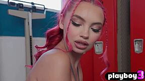 Mackenzie Holmes Exposed In Dressing Room