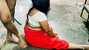 indian desi bhabhi fucking neighbour boys hard core with toys and facial