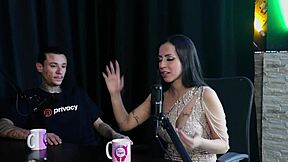 Começou No Pornô Fez Collab Depois De Vender Punheta A Família Foi Difícil Mas O Pai E A Mãe - Teh Angel Sheer Red