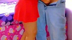 espi� a mi vecina y la grabo cogiendo con camara oculta �que rica culeada real casero