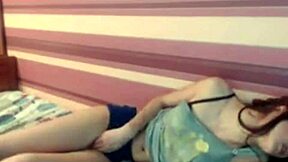 Arinawild Experiences Hardcore Orgasm On Webcam With Donations