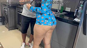 curvy latina mia seduces plumber in pajamas, missionary and oral since husband neglects her 😏