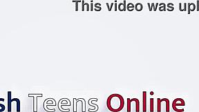 19岁18+少女能应付这个大黑鸡巴手交吗？