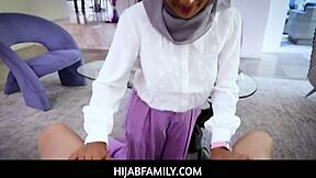 babi star arrives late to the party for sex