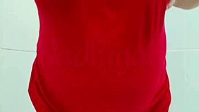 I feel so sexy and horny with my pregnant belly.