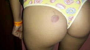 Novinha de 18 Anos Magrinha Casada Que Não Pode Mostrar o Rosto Realizou Desejo de Ser Gravada Pelo Jr Doidera Ainda Ganhou Pica