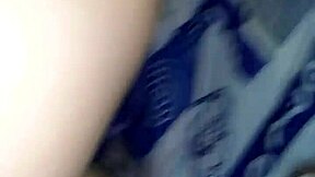 chịch em h�ng x�m nứng lồn