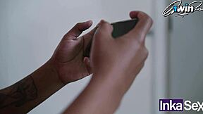 Mi Hermanastra Culona Folla Con Desconocidos Y Se Mete A Mi Cama