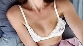 I cum sweetly from my favorite vibrator!