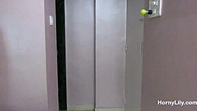 Indian amateur woman showing off her body in homemade amateur video