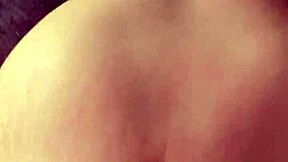 伊朗大奶继妹独奏自慰！丰满美女自拍玩穴狂潮