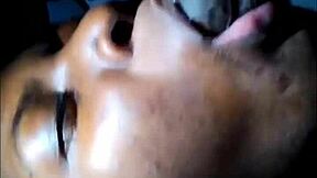 aluna mamando o diretor da escola publica. deixando ele gozar na minha boca 😏