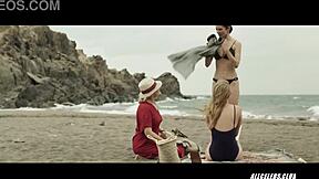 Juana Acosta 和 Ingrid García Jonsson 在《Acantilado》2016