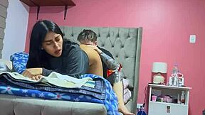 los padres de mi novia nos dejaron solos en casa y nos divertimos