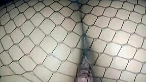 Esta puta latina culona se pone cachonda y me pide que le folle el culo duro