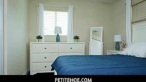 Petitehoe - Sweet Innocent Honey Hayes Is New To House Cleaning But She Accidentally Broke Her Clients Fleshlight And He Wants Her Pussy As A Replacement