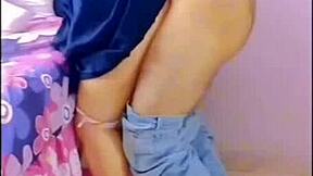 Echemelos adentro profe mi chochito esta muy apretado y ansioso de sentir verga por primera vez real casero