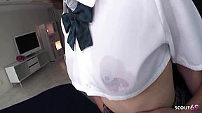 日本18+继妹紧逼在无码 JAV 内射角色扮演中对比