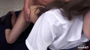 日本18+继妹紧逼在无码 JAV 内射角色扮演中对比