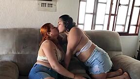 Zoeyluna2 12月02更新32号客厅自拍到高潮自然放松