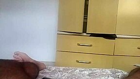 masturbação guiada pra putinhas gemendo bem gostoso com pau grande e pernas abertas