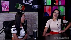 Compilados da Pri Melancia no swing cast com Tifany Rocha e Alice Vasconcelos - parte 4 watch on sheer red