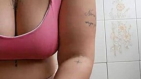 I'm calling the neighbor for lunch, wearing tight shorts that split my swollen pussy!