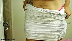 Smoldering brunette beauty took a shower and showed off her petite body!