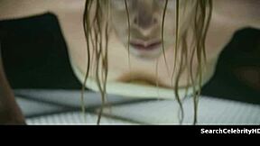 whoa, charlize theron looking stunning in prometheus 2012 scene! 😍