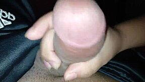 Rich semen from my boyfriend looks good when I give him a handjob