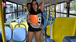 Estudante Encoxada No Ônibus Público