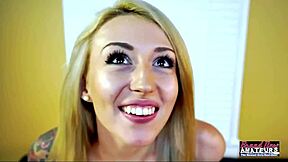 瘦金发大学生奥莉西亚紧屁眼第一次被干！