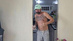 Minha Meia-Irmã Estuda Sem Calcinha