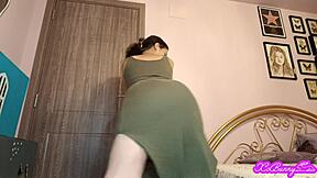pawg xo bunny farting and shaking ass in long green dress
