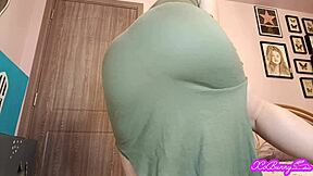pawg xo bunny farting and shaking ass in long green dress