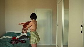 试穿新裙裤上衣诱惑脱衣秀