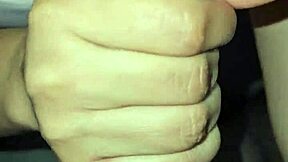 Hey, this mature lady sucks me off then takes it in the ass part 1 😏🍑