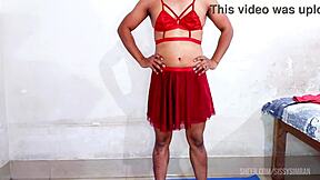 The impotent penis sissy shemale casually showed off her feminine side in the dorm room