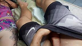 meia-irmã gets surprised by the erection in this amateur homemade scene with big cock blowjob and rough riding in taboo style.