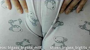 Curvy Colombian BBW Spreads Big Pussy Lips and Cameltoe in Homemade Solo