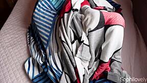 hey stepsister, love gettin fucked sideways with that big cock homemade style