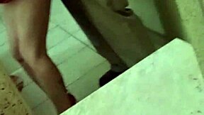 丰满拉丁妹户外群P大屌肛交潮吹