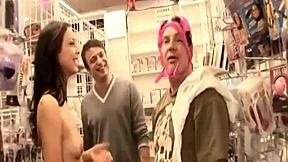 can danni cole handle licking pussy with blowjob and hardcore threesome fucking?