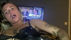 嘿，看哥特骚18+妹自插屁眼玩野😈🍑