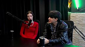 era um clt ferrado recebeu convite pra entrar no pornô a mãe deu um conselho transou com uma menina que gemia alto e quase foi preso - yastrixx watch on sheer red, casual chat about casting interview