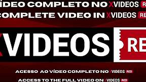 Comendo a bucetinha molhadinha da minha enteada gratis - eating stepdaughters wet pussy for free.