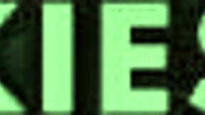 呃，我慢慢脱衣…像Mya Mona挑逗打手枪