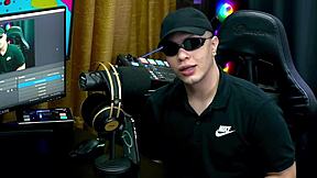 Oh Ruan, you're diving right into Bianca Demarchi's pussy on the podcast and she's moaning so much from the tesão!