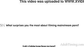 小巧亚洲色星Lulu Chu探索天主教罪恶感和好奇心在中国场景