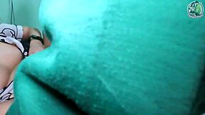 สาวน้อยโดนเย็ดคาชุดนอน น้ําแตกเต็มรูหี เสียงไทย 4k